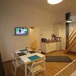 Casa de hóspedes Gondola 3*