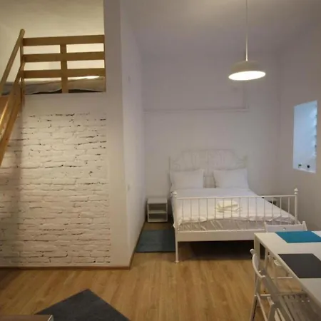 92 Residences 招待所 3*